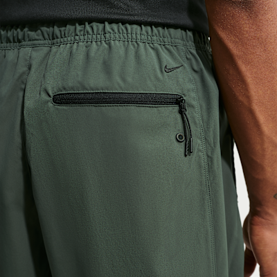 Nike Tech Helios Men's Dri-FIT Open-Hem Trousers. Nike ZA